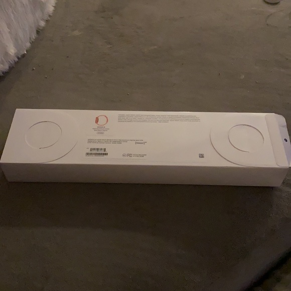 Apple Watch - Picture 2 of 2